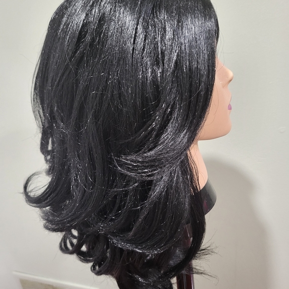 Synthetic wig - Picture 5 of 5